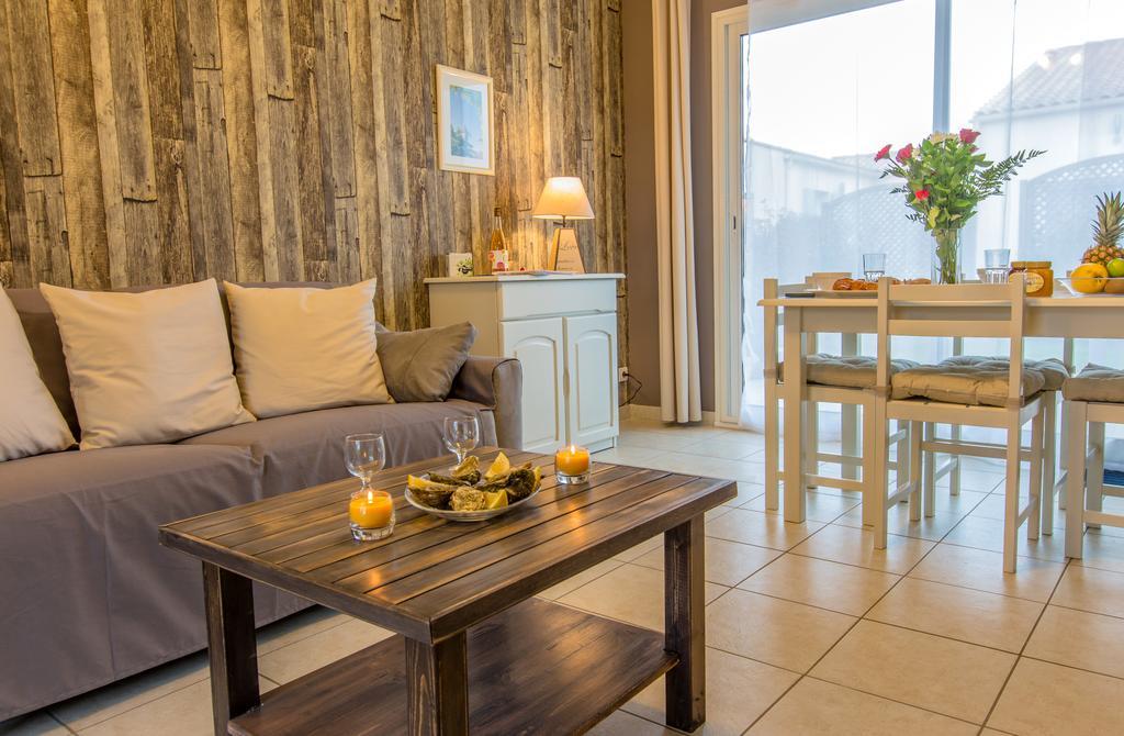 Atlantic Residence Жонзак Стая снимка