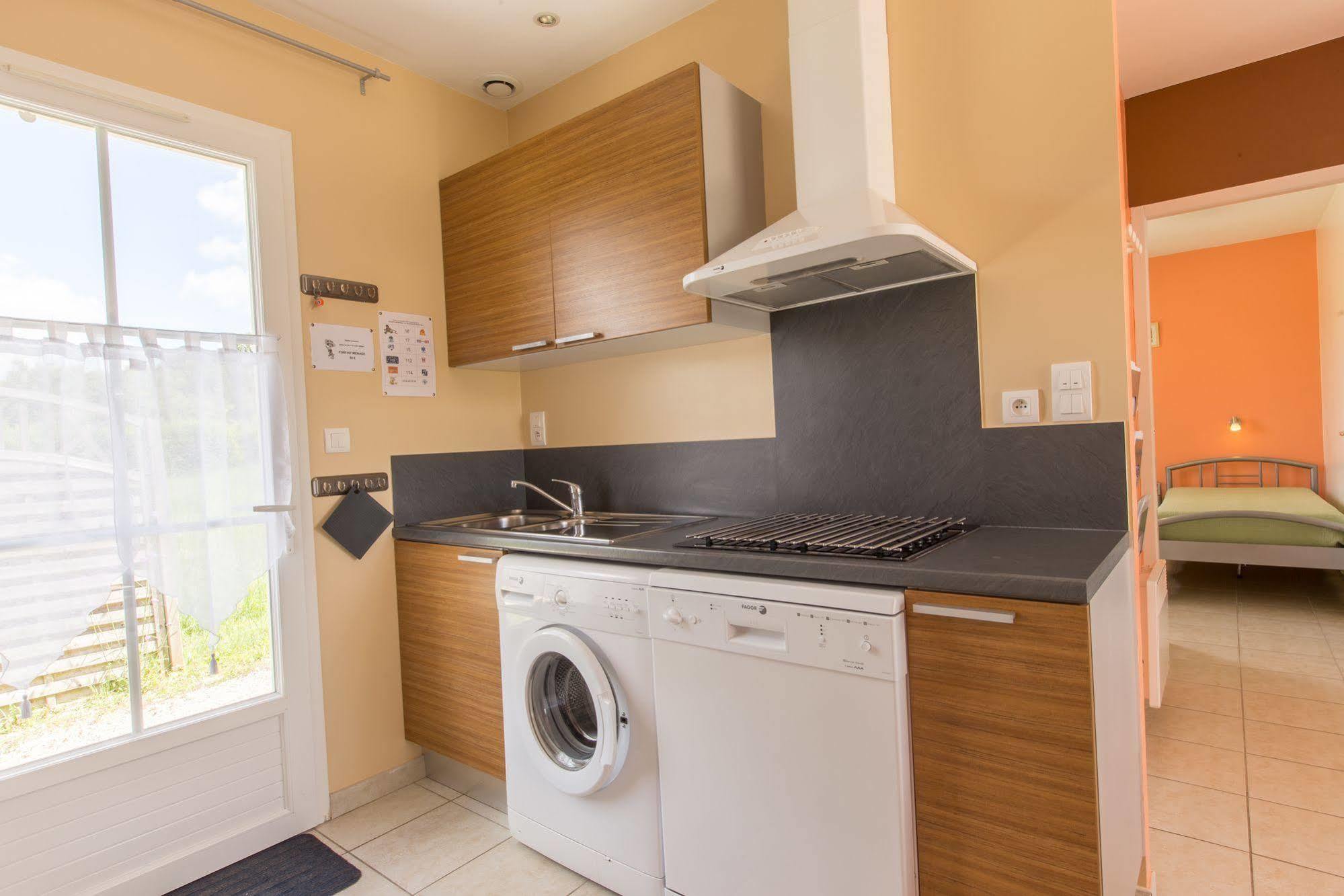Atlantic Residence Жонзак Екстериор снимка